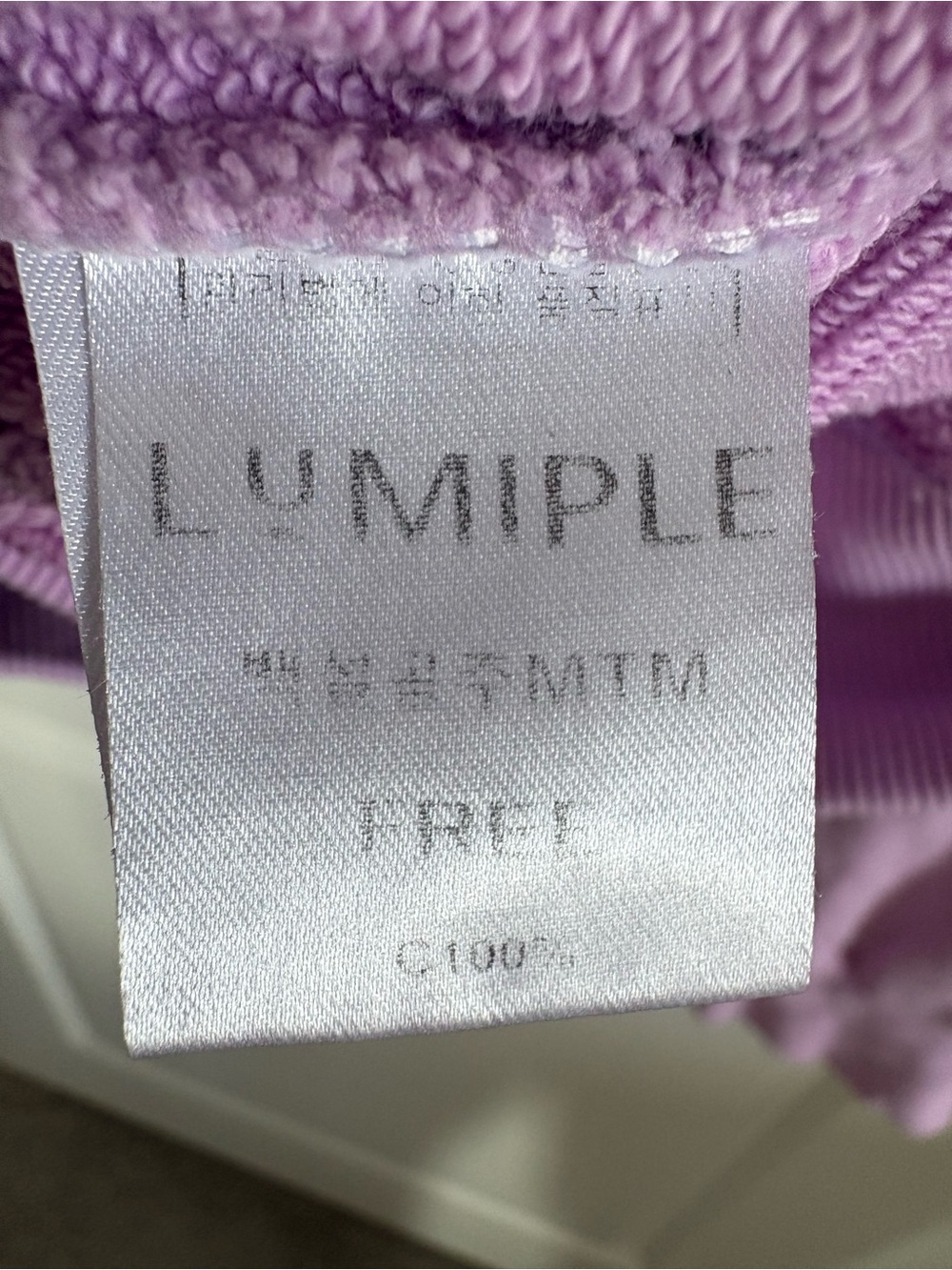 Snow White sweatshirt - Picture 3 of 5